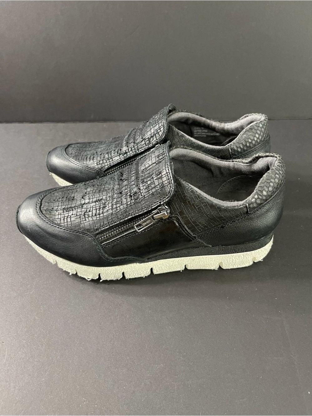 OTBT Women’s Athletic Sneaker Casual Sporty